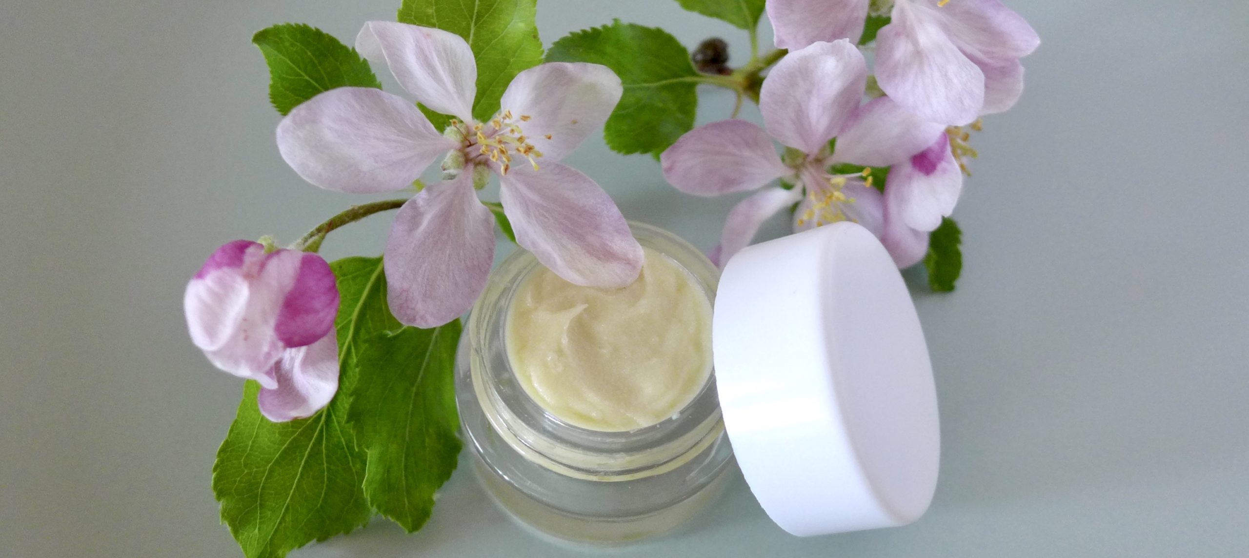Apfelblüten Duftmischung & Rezept für festes Parfum